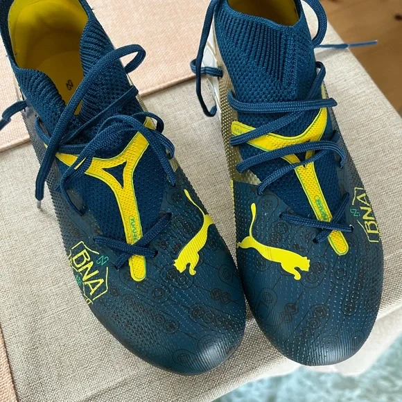 Puma Navy and Gold Soccer Cleats - Picture 3 of 6